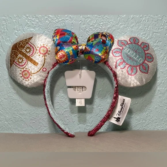 Disney | Accessories | Wdw Disney Parks Its A Small World  display picture 2
